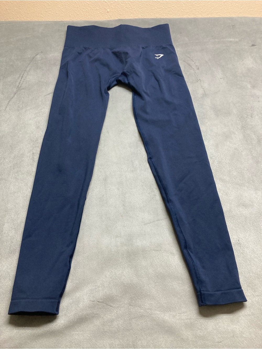 Gymshark Navy Blue Cropped Leggings Small